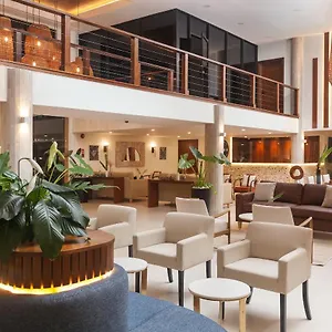 https://cara-suites-hotel-and-conference-centre.comcaribbean.com
